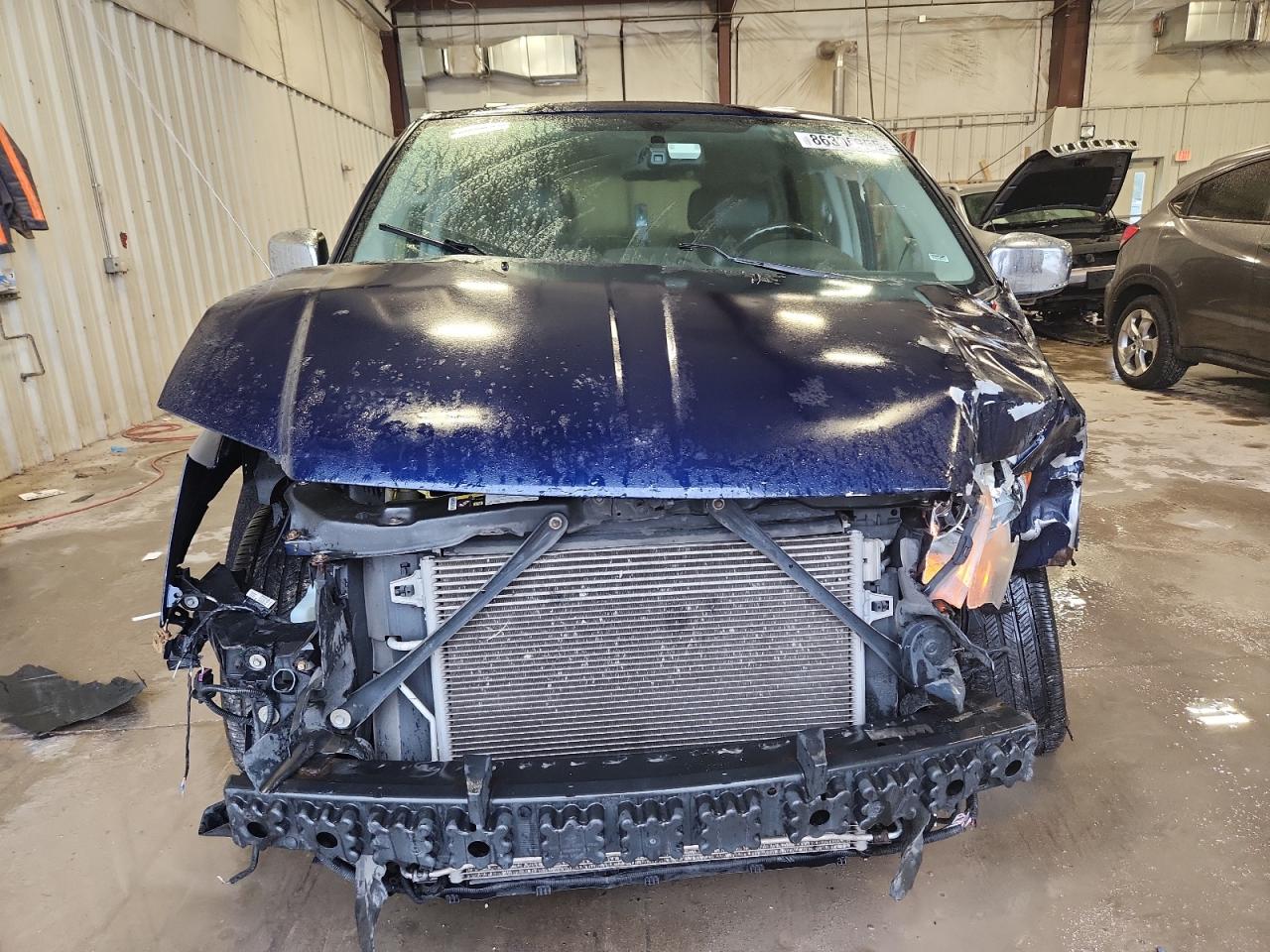 CHRYSLER TOWN & COUNTRY LIMITED