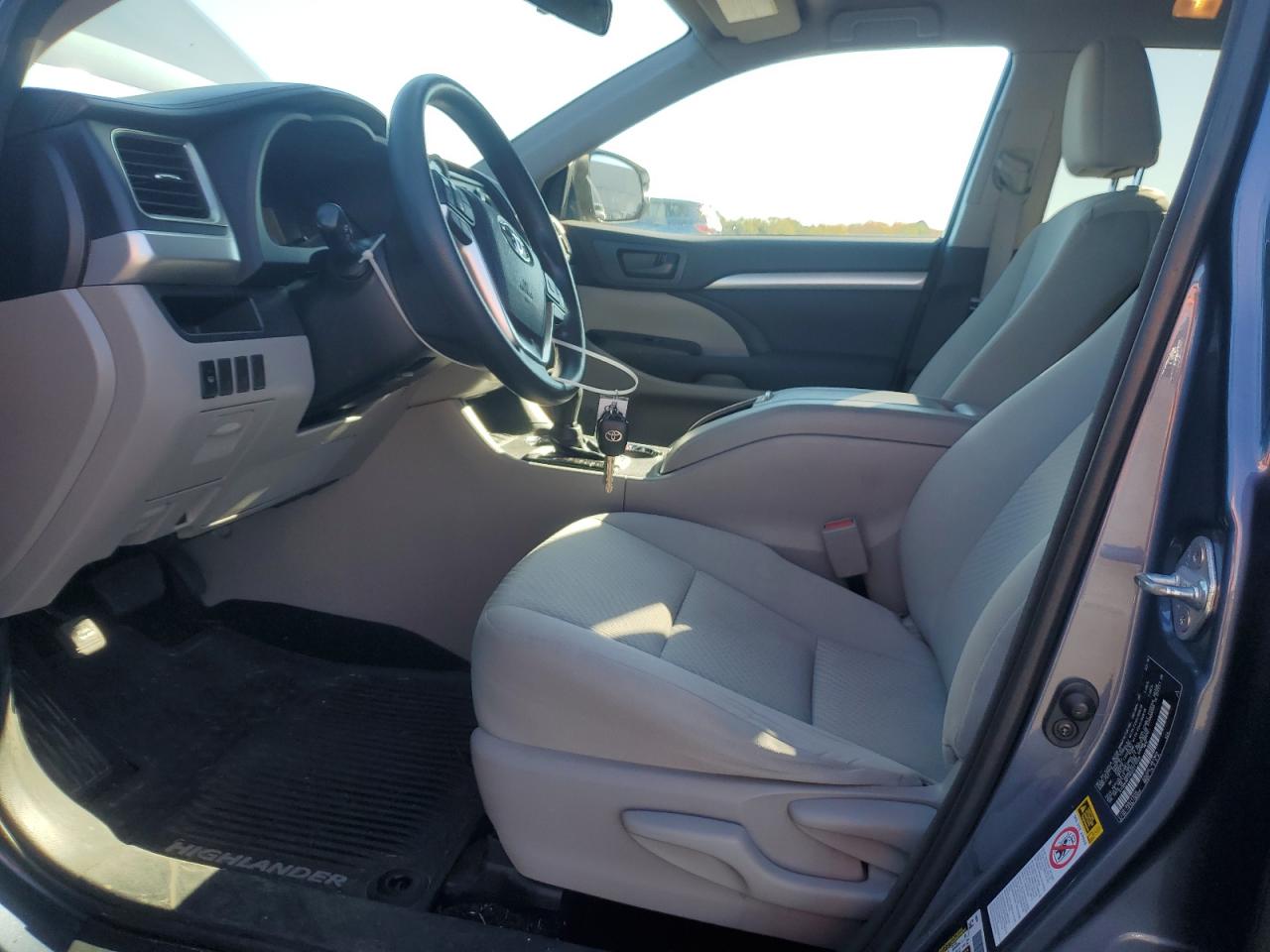 TOYOTA HIGHLANDER LE