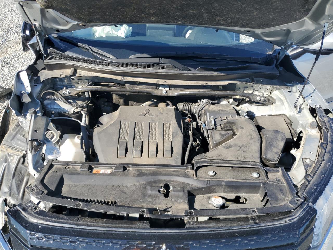 MITSUBISHI ECLIPSE SE