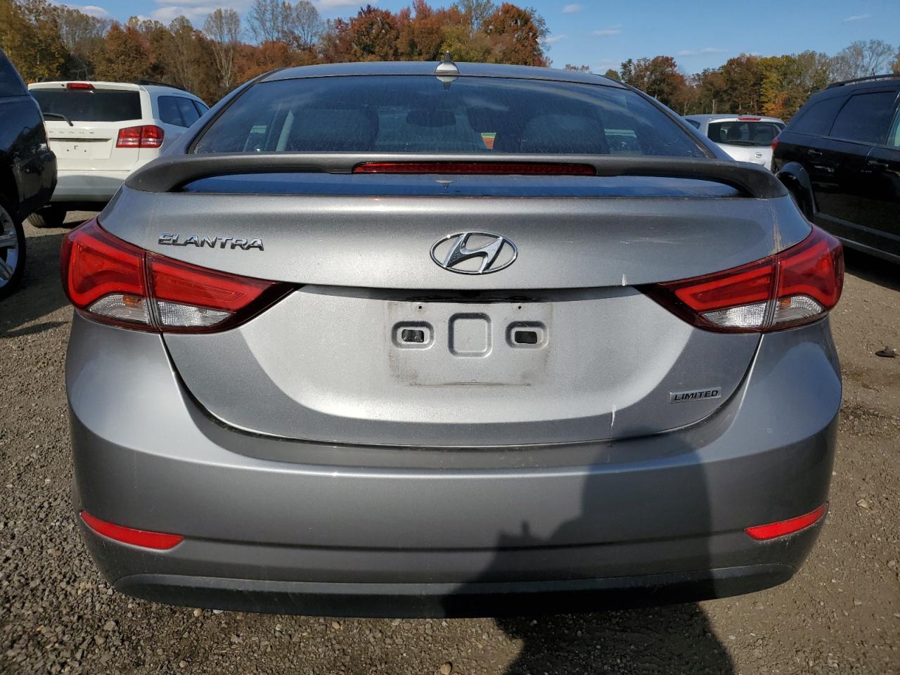 HYUNDAI ELANTRA SE