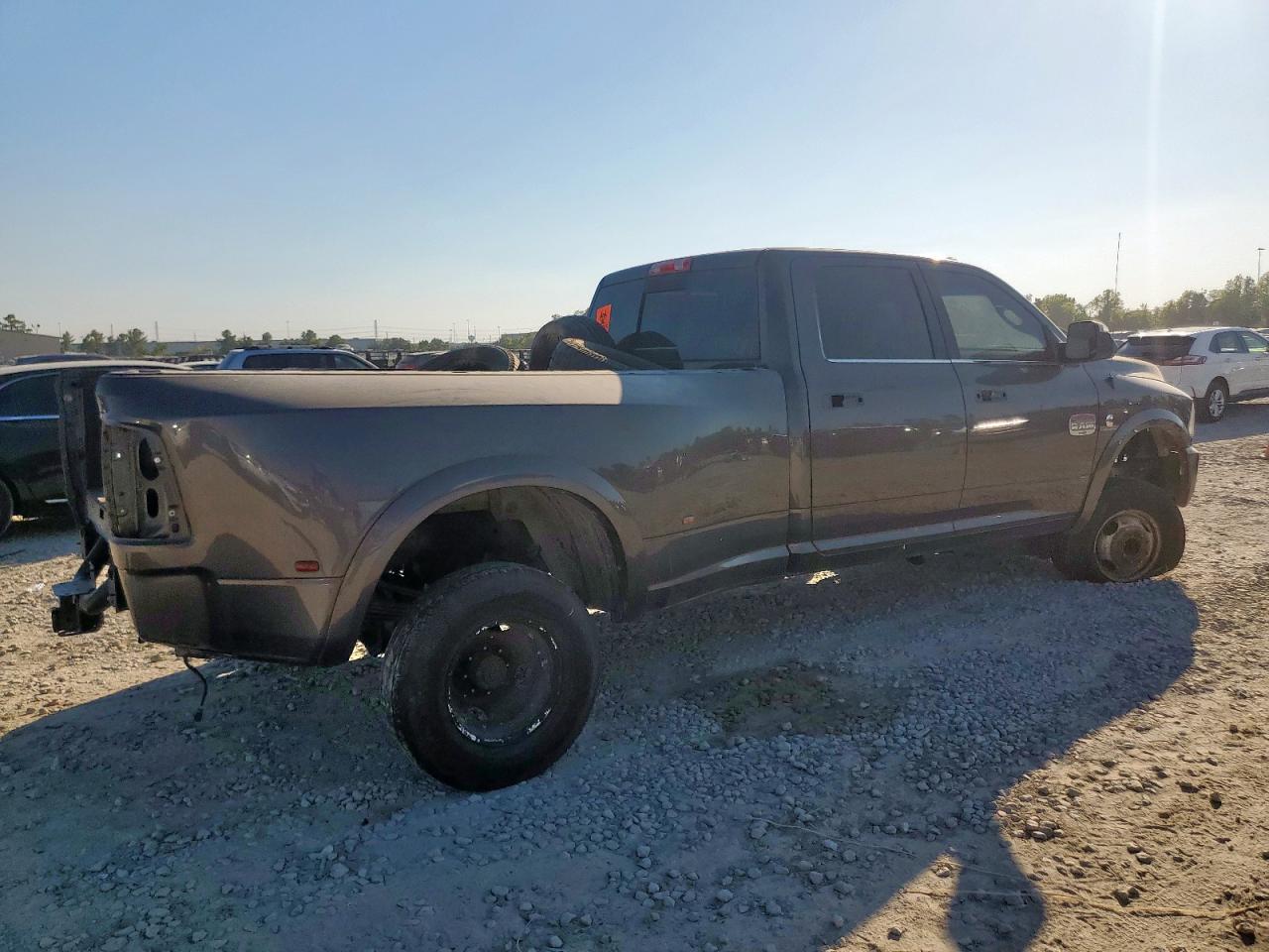 RAM 3500 LONGHORN