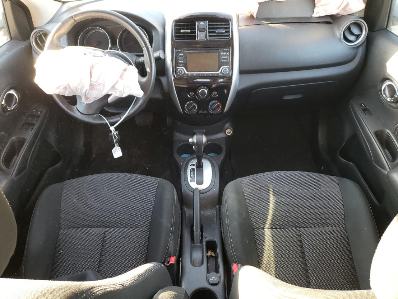 NISSAN VERSA S