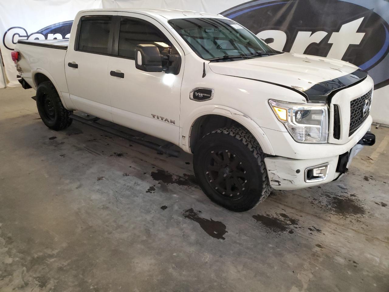 NISSAN TITAN SV