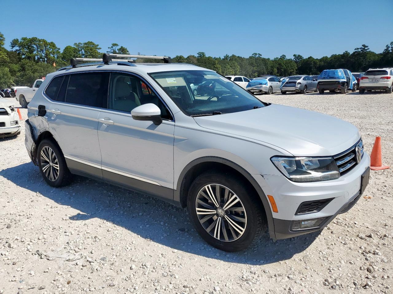 VOLKSWAGEN TIGUAN SE