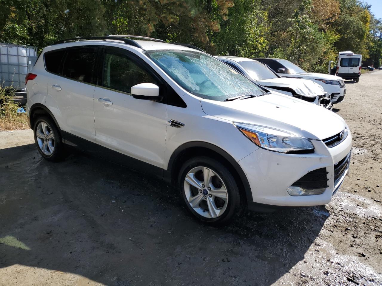 FORD ESCAPE SE