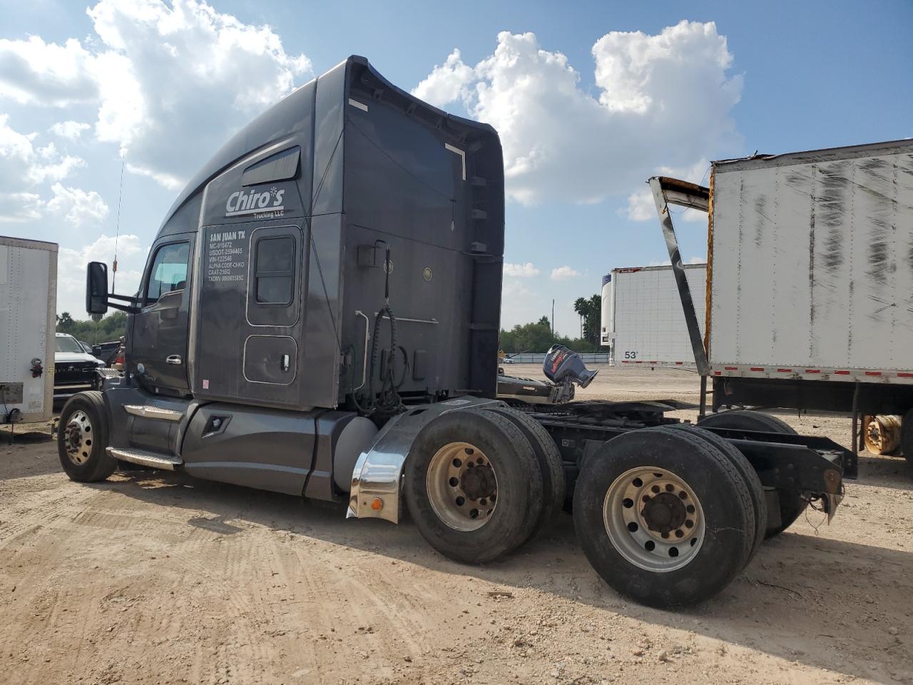 Lot #3298062138 2017 KENWORTH T680