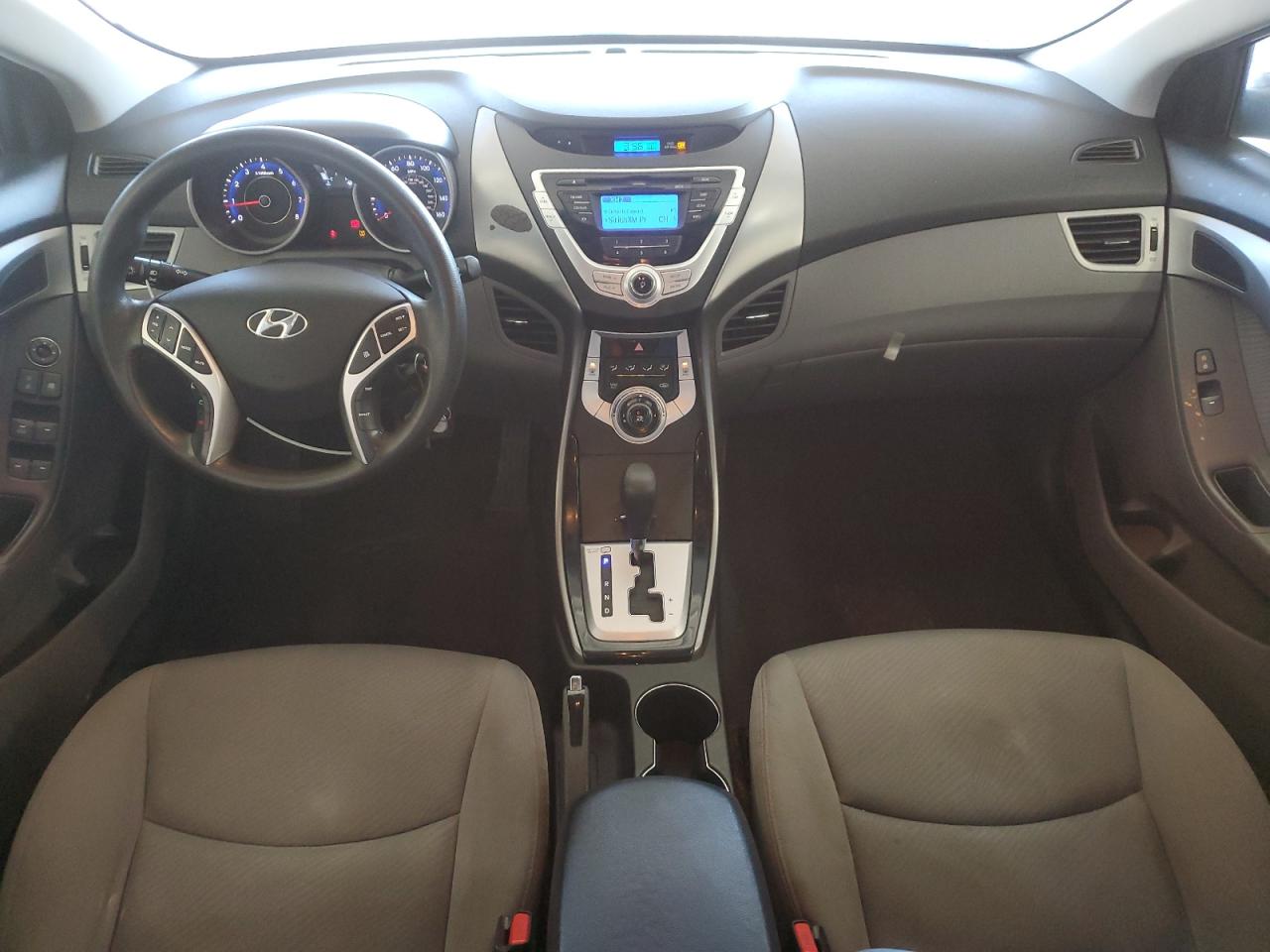 HYUNDAI ELANTRA GLS
