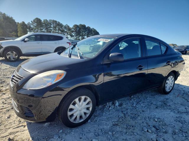 NISSAN VERSA S