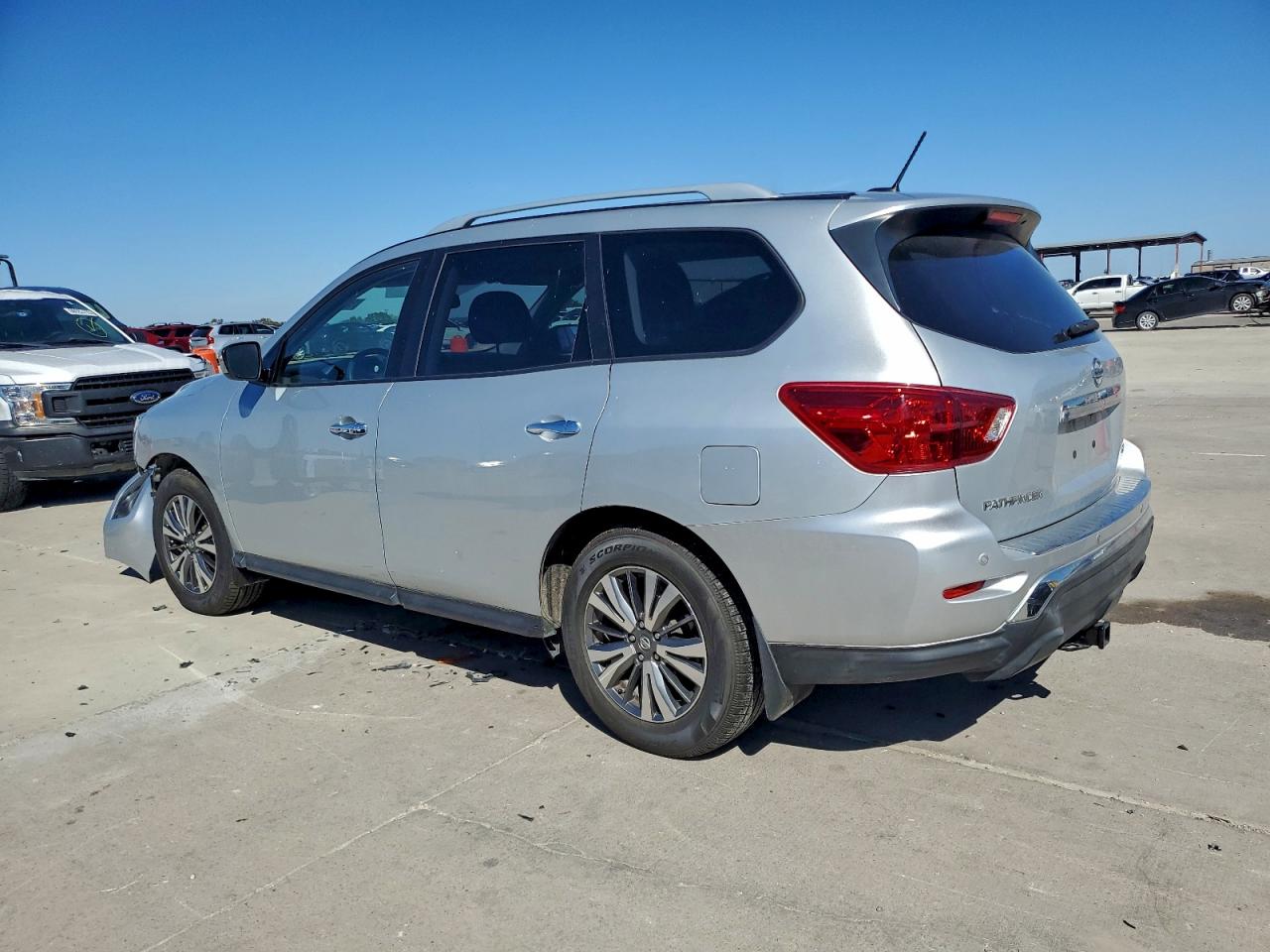 Lot #3311724254 2018 NISSAN PATHFINDER