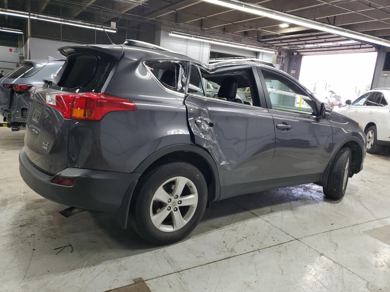 TOYOTA RAV4 XLE