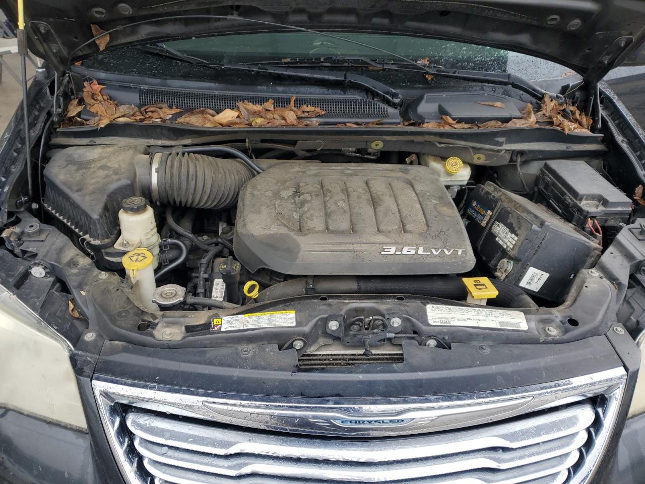 CHRYSLER TOWN & COUNTRY TOURING