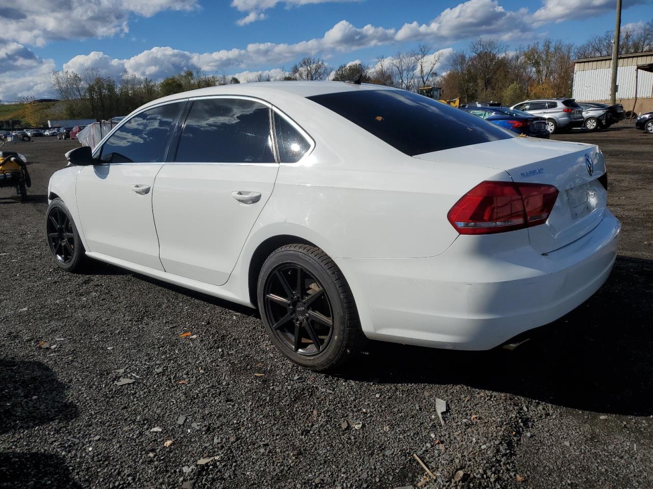 VOLKSWAGEN PASSAT SE