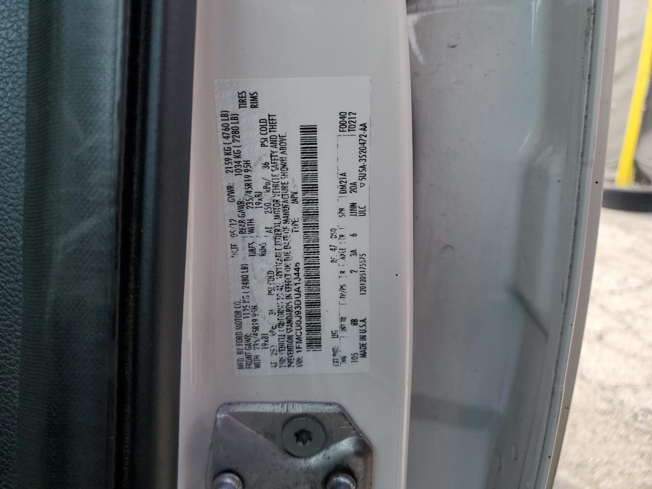 FORD ESCAPE TITANIUM