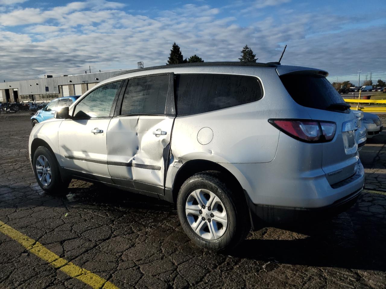 CHEVROLET TRAVERSE LS