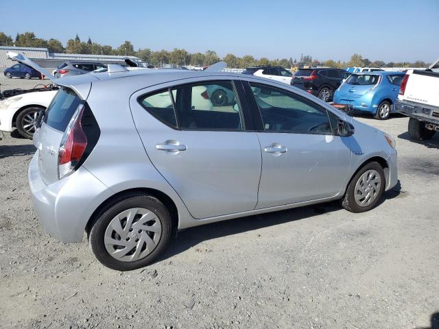 2016 TOYOTA PRIUS C JTDKDTB30G1132654