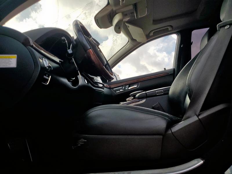2011 MERCEDES-BENZ S 550 #3301930464