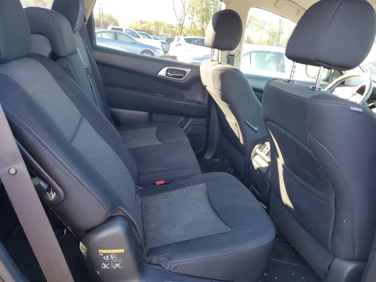 Lot #3318869932 2017 NISSAN PATHFINDER S