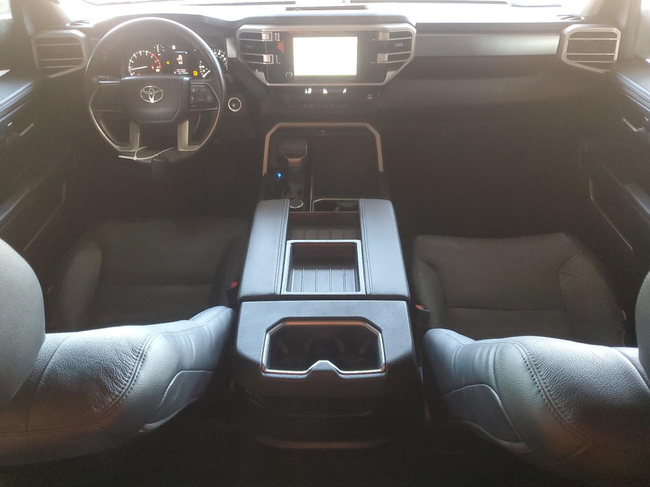 TOYOTA TUNDRA CREWMAX SR