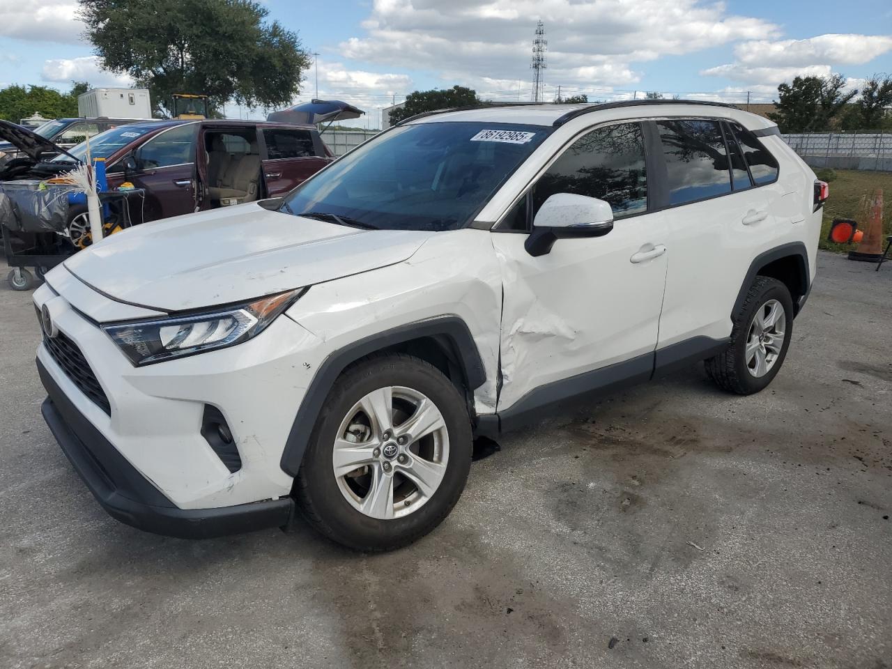 Lot #3302816916 2019 TOYOTA RAV4 XLE