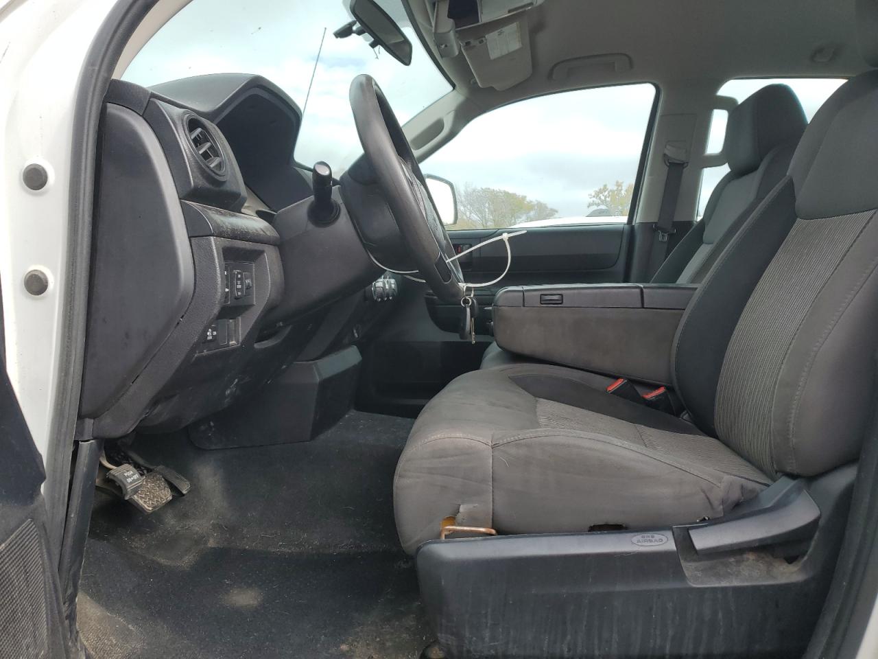 TOYOTA TUNDRA DOUBLE CAB SR