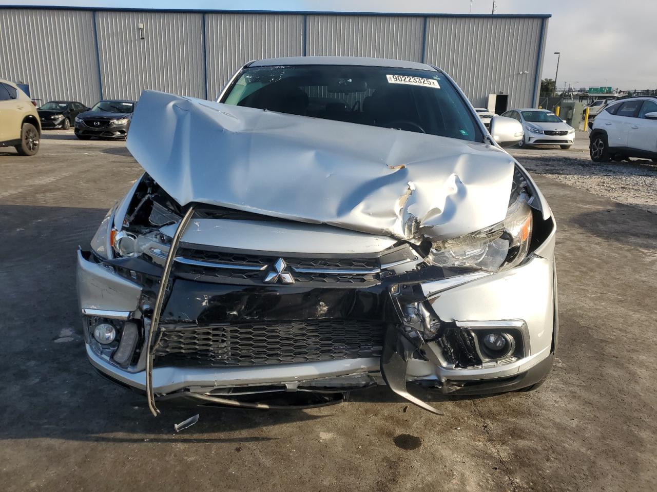 MITSUBISHI OUTLANDER ES