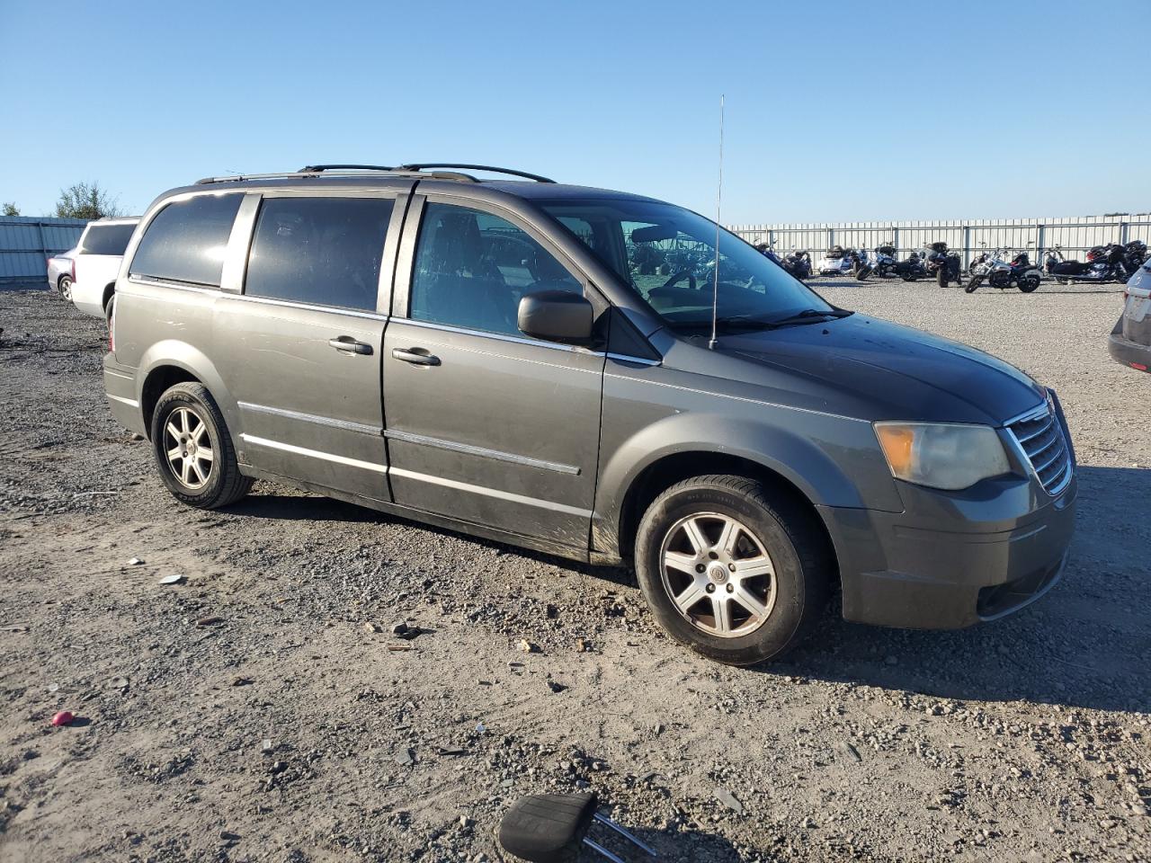 CHRYSLER TOWN & COUNTRY TOURING