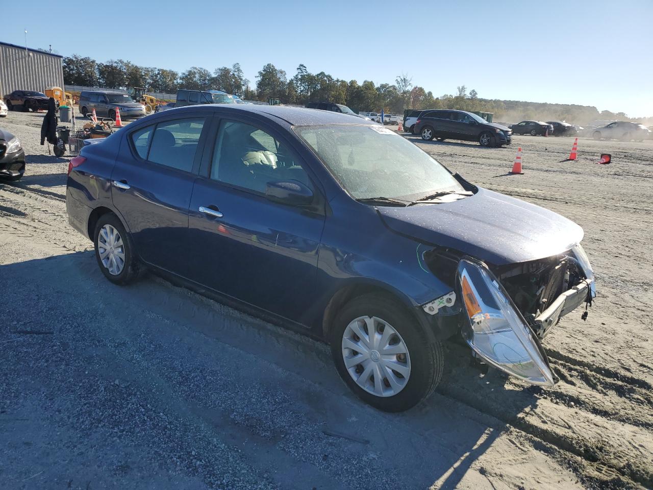 NISSAN VERSA S