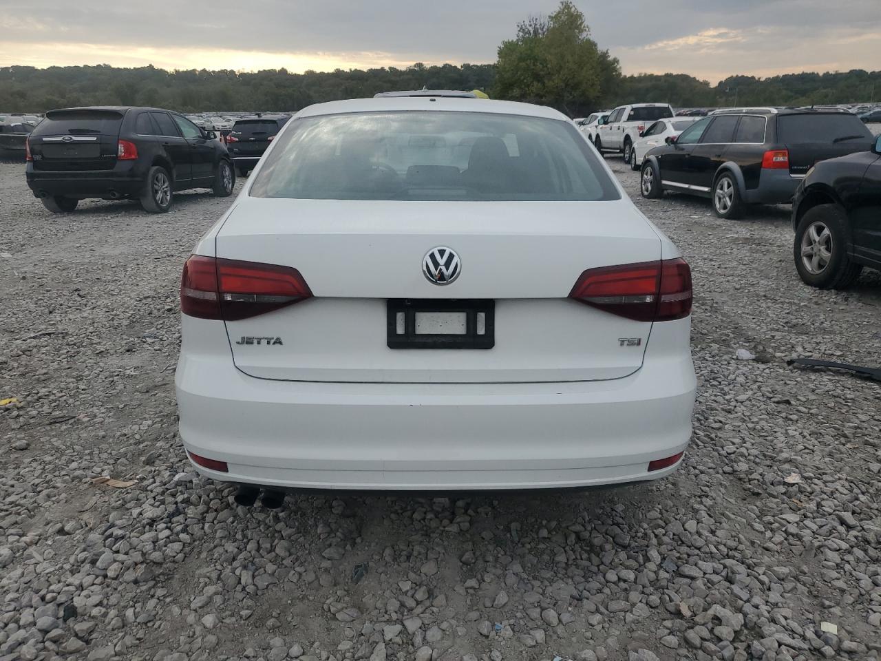 VOLKSWAGEN JETTA S