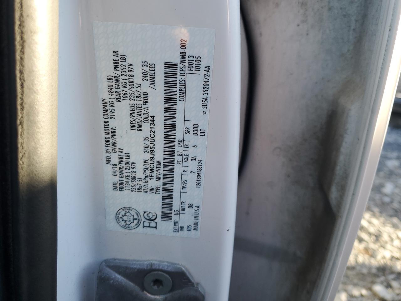 FORD ESCAPE TITANIUM