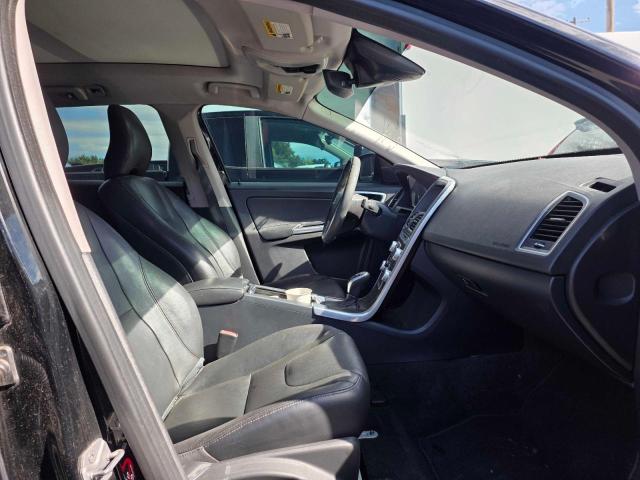 2016 VOLVO XC60 T5 PR - YV440MDK2G2789672