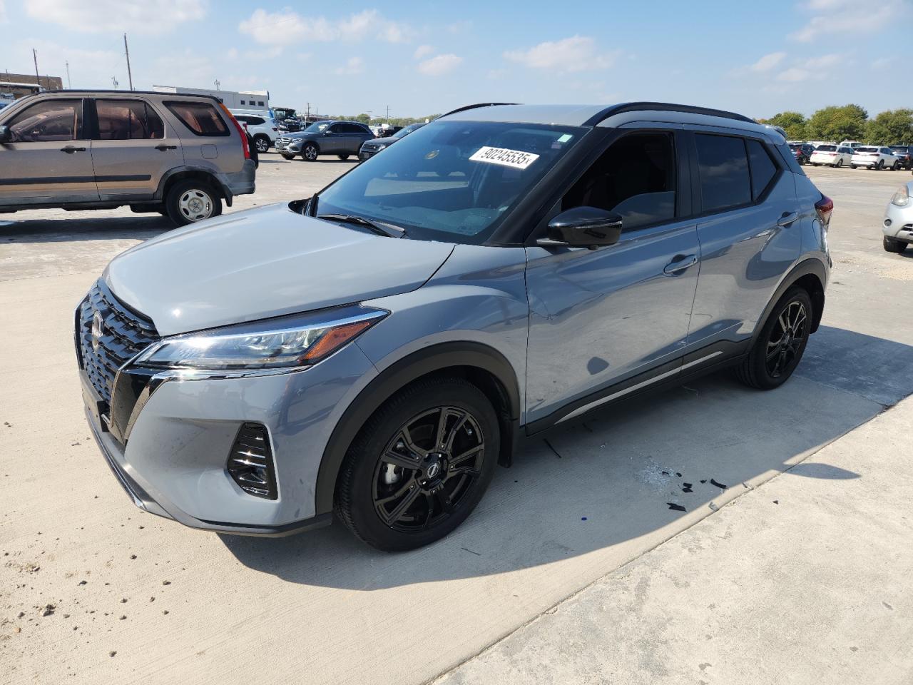 NISSAN KICKS SR
