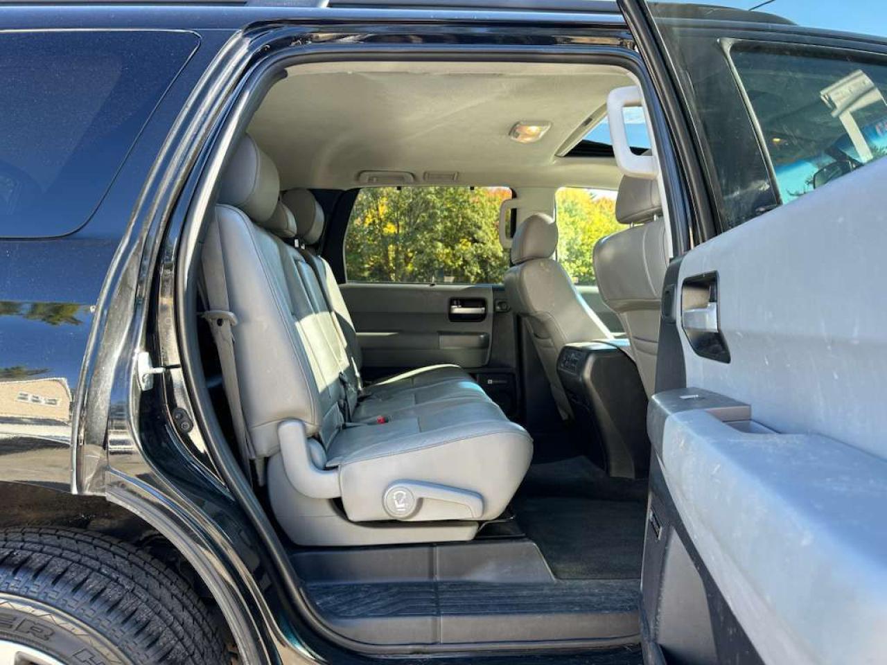 TOYOTA SEQUOIA LIMITED