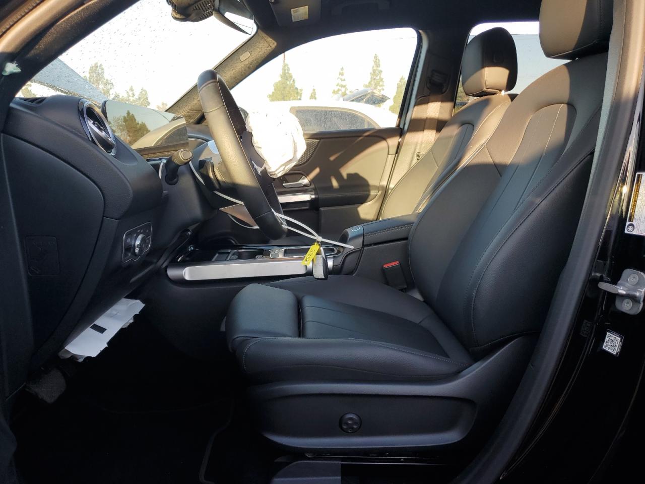 MERCEDES-BENZ EQB 250+