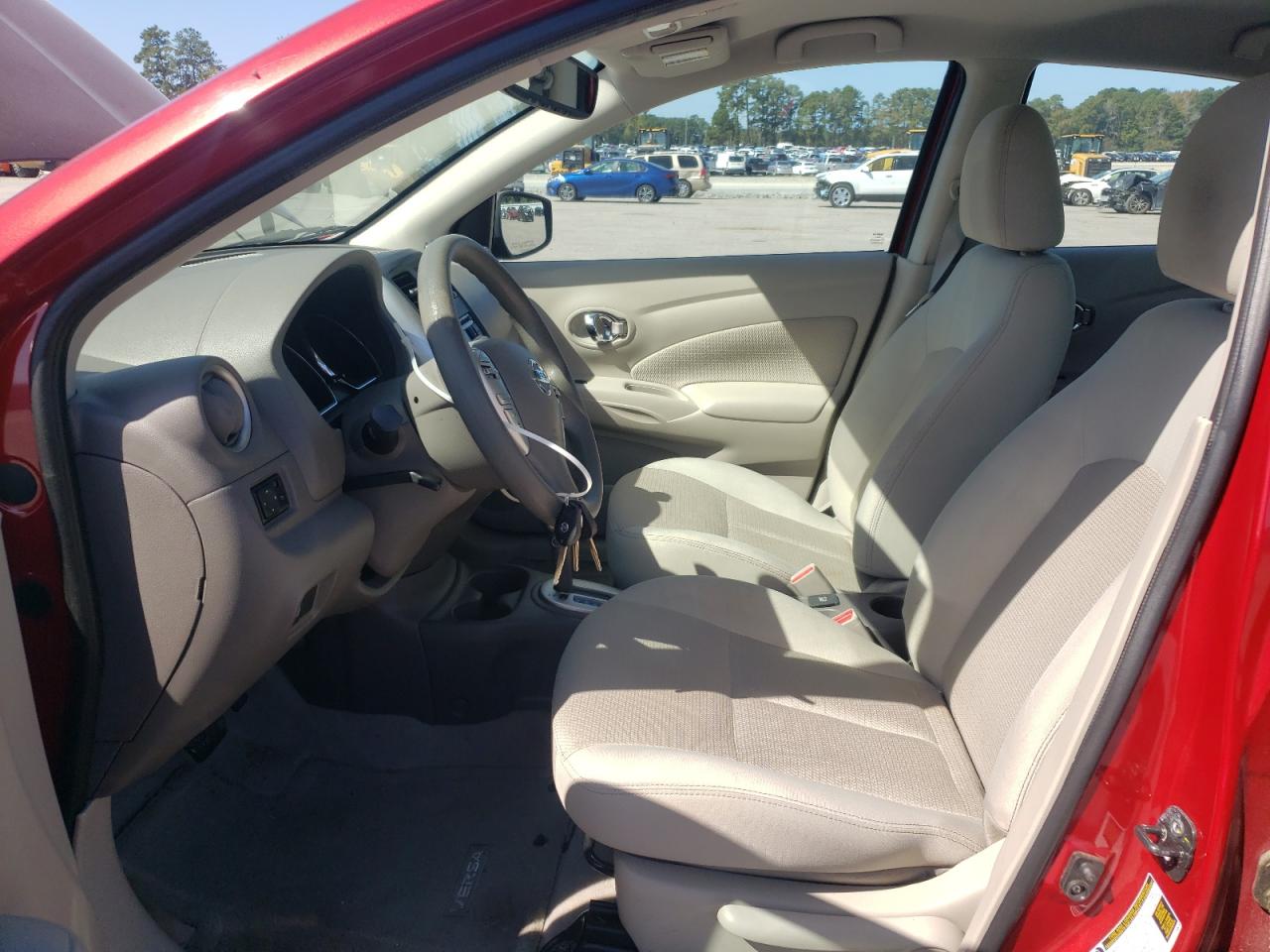 NISSAN VERSA S