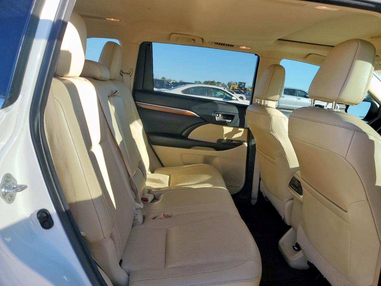 TOYOTA HIGHLANDER LIMITED