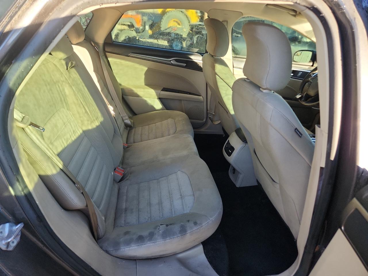 FORD FUSION SE HYBRID