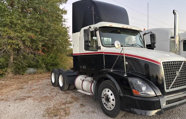 Global Auto Auctions: 2005 VOLVO VN VNL