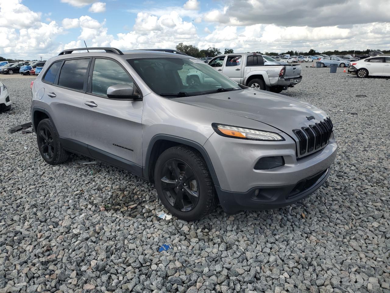 JEEP GRAND CHEROKEE LATITUDE