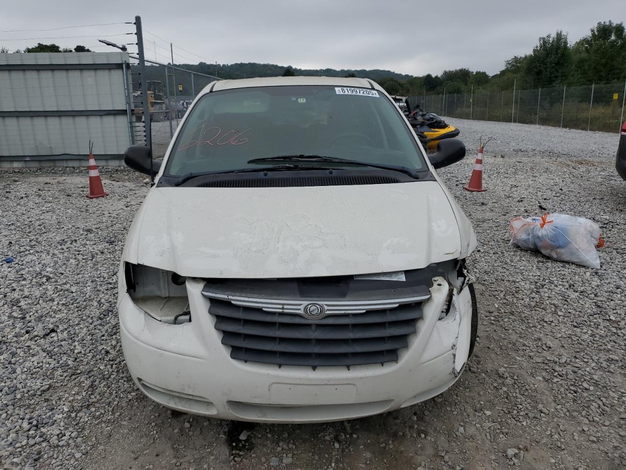 Lot #3287684010 2007 CHRYSLER TOWN & COU