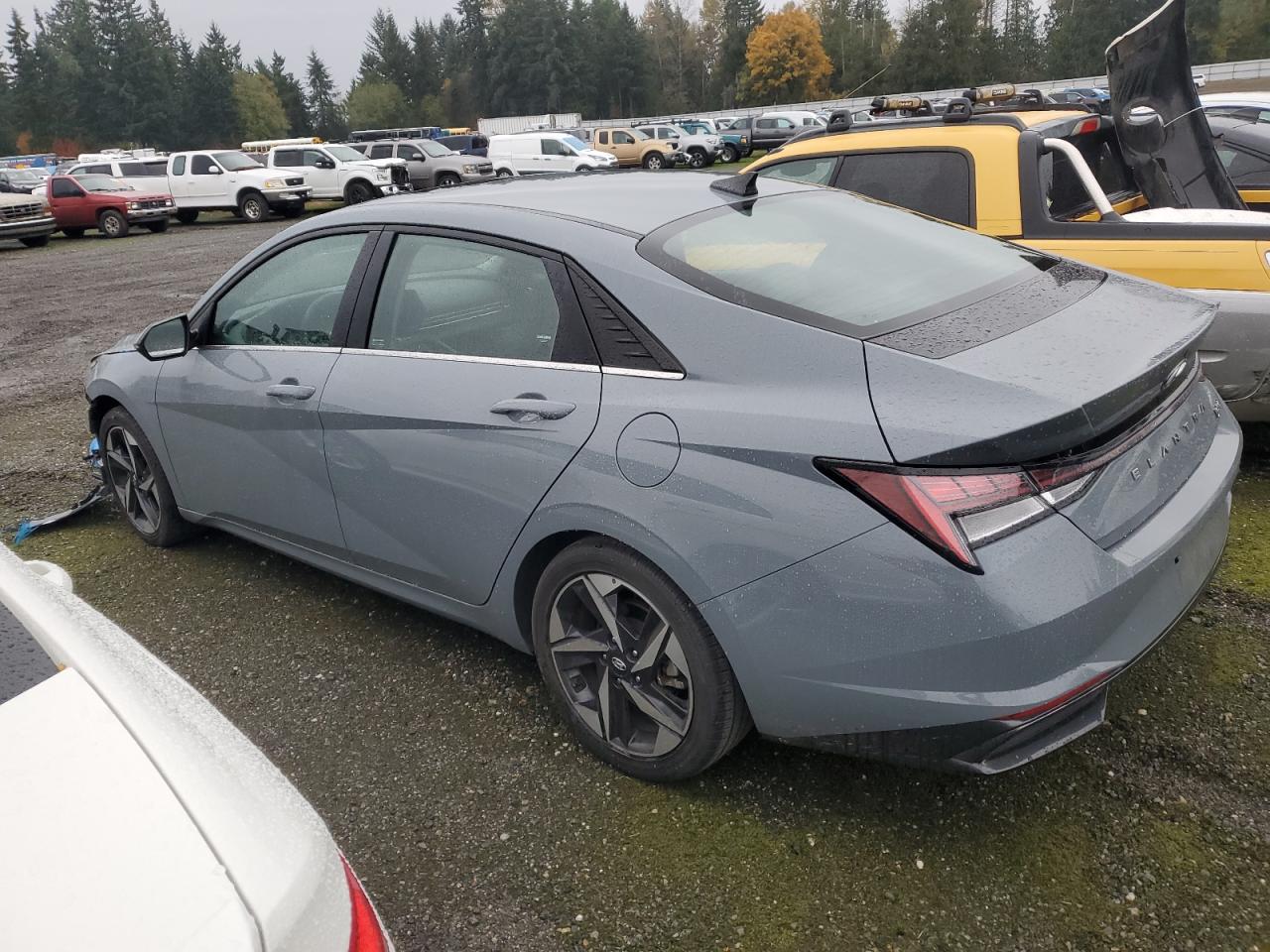 HYUNDAI ELANTRA LIMITED