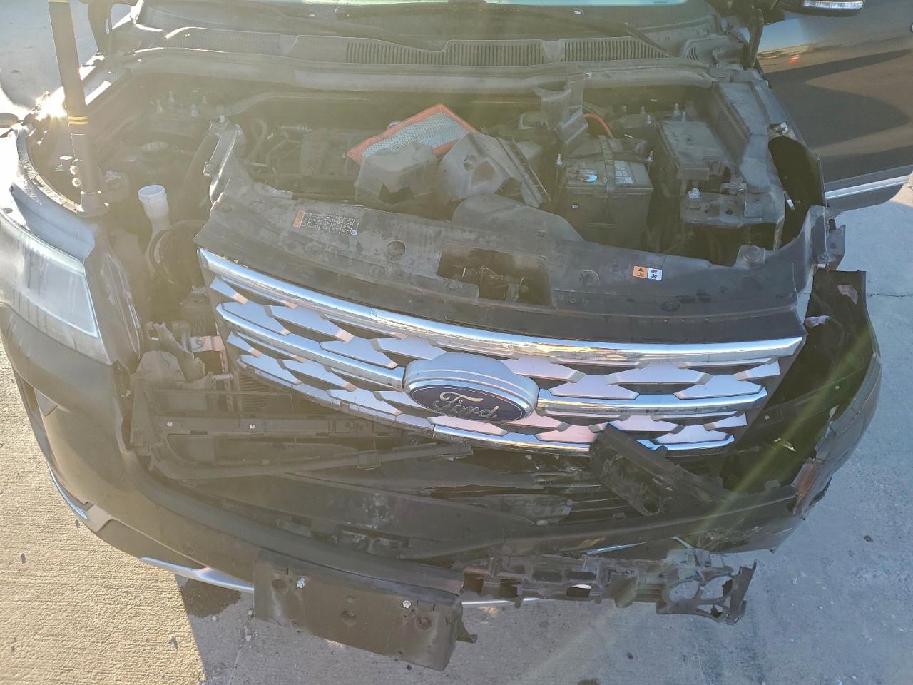 FORD EXPLORER LIMITED