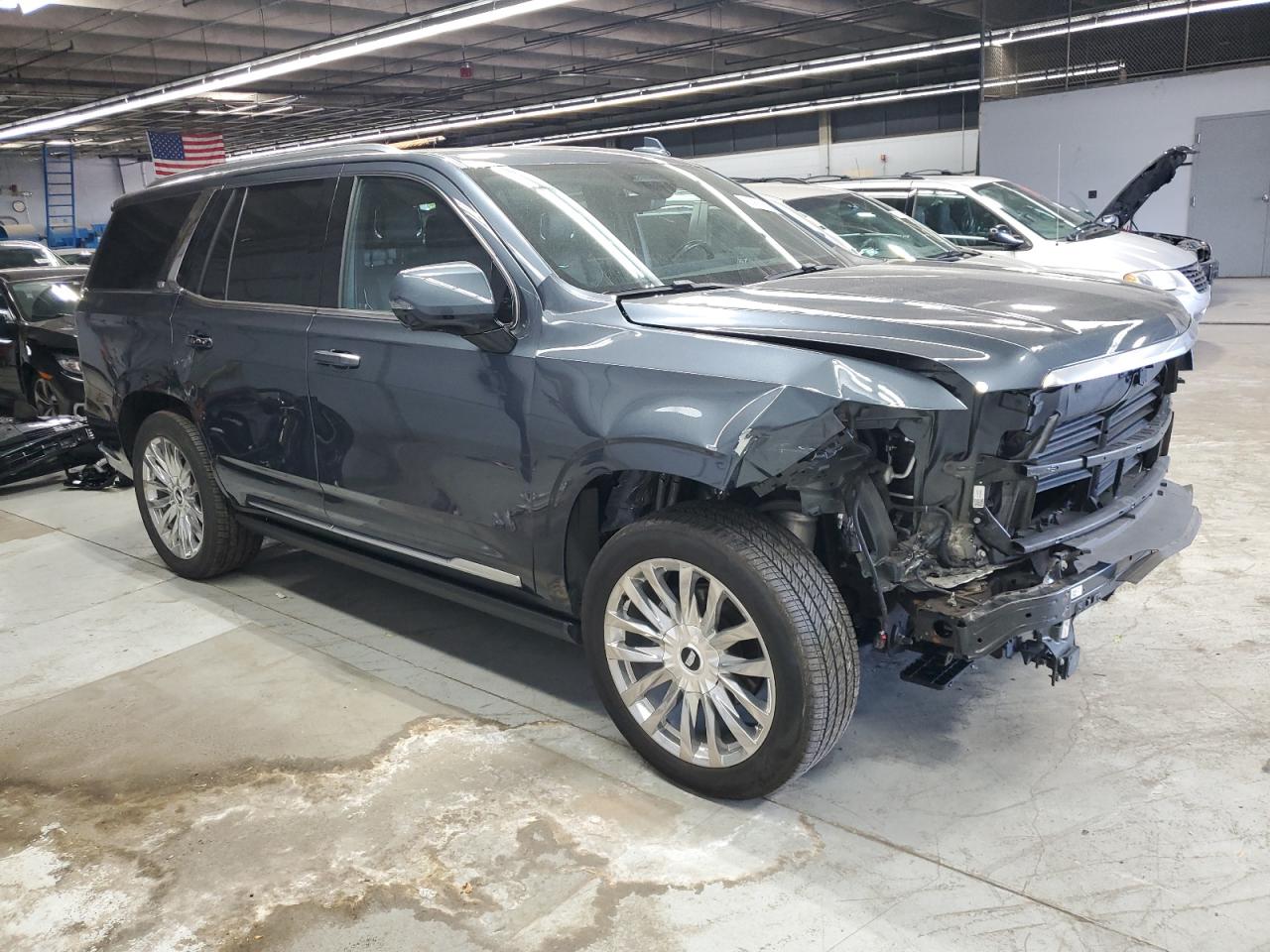 CADILLAC ESCALADE PREMIUM LUXURY