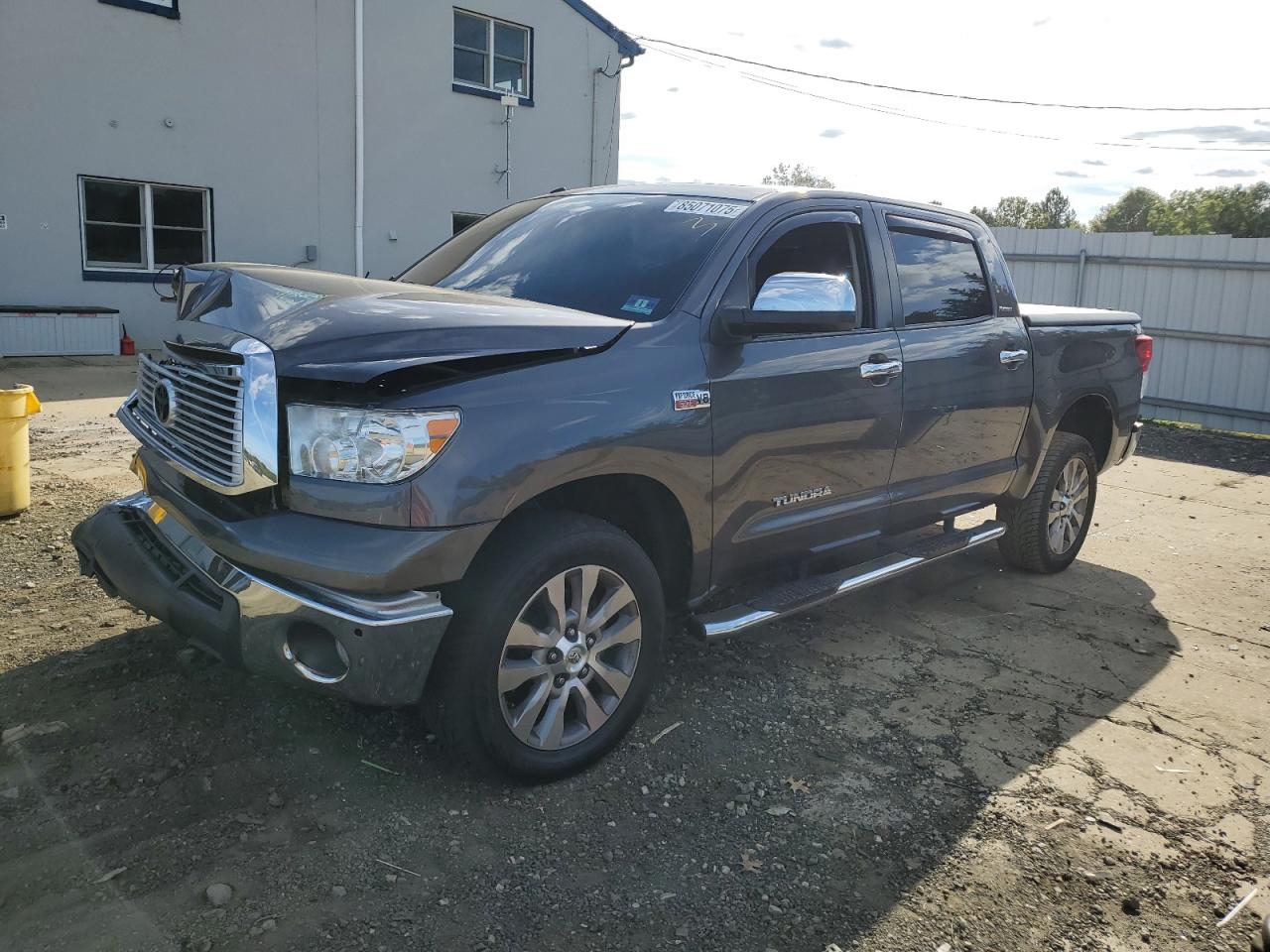 TOYOTA TUNDRA CREWMAX LIMITED