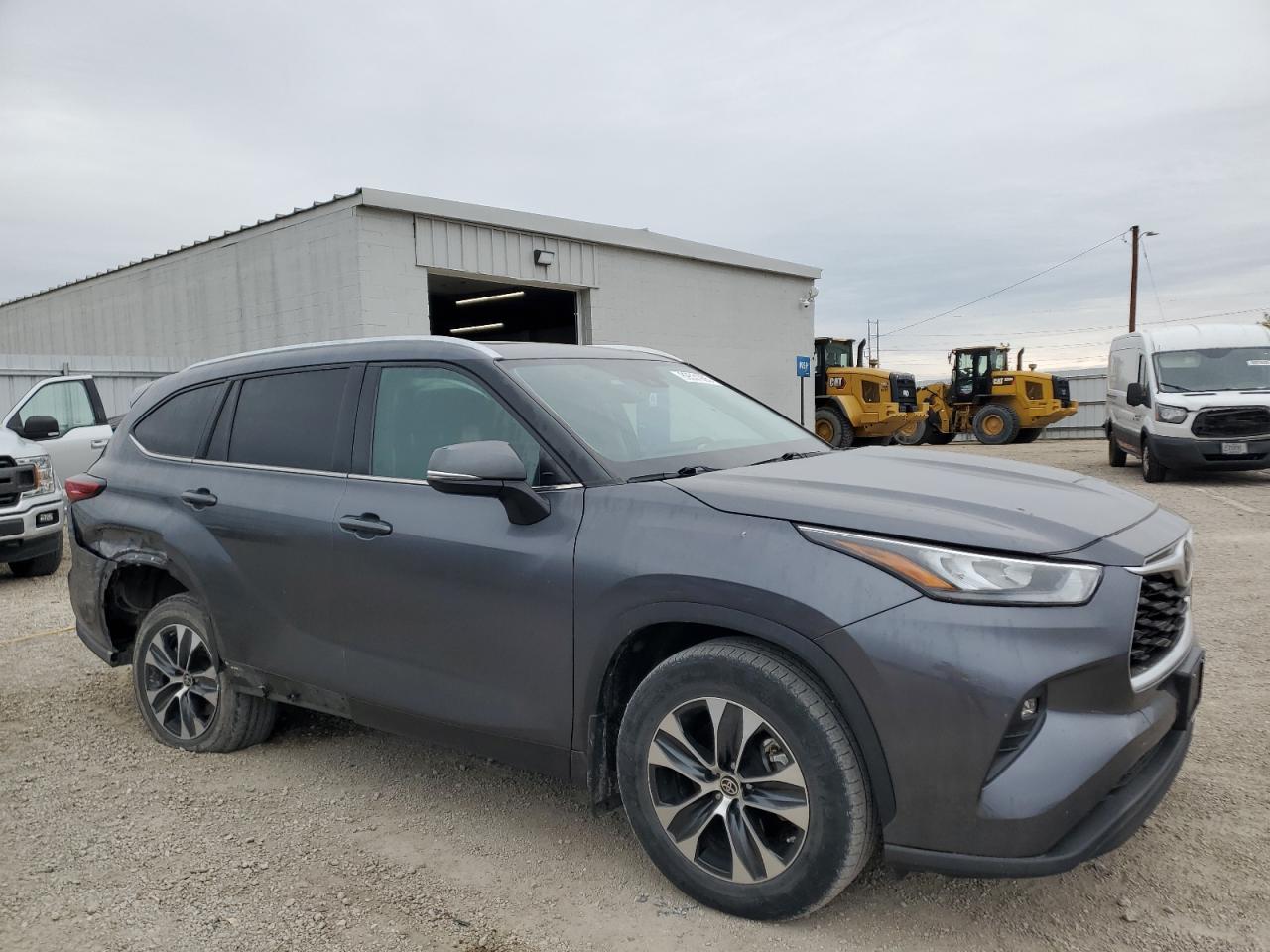 TOYOTA HIGHLANDER XLE