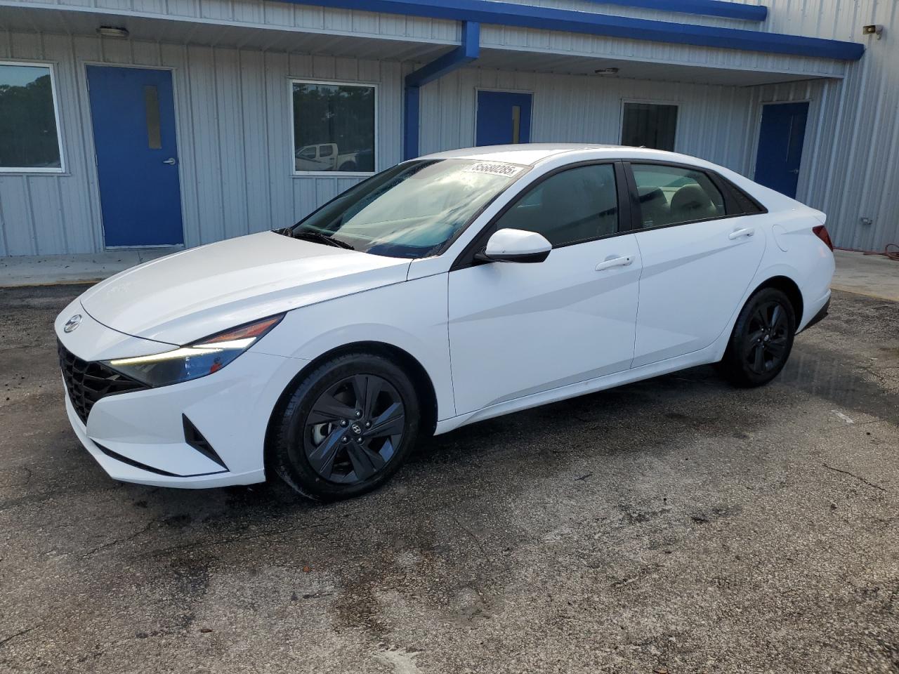 HYUNDAI ELANTRA BLUE