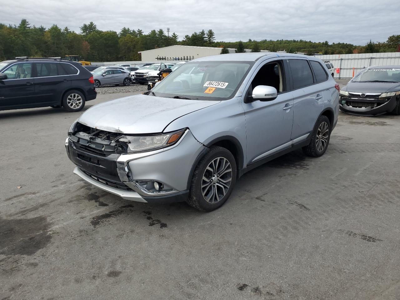 MITSUBISHI OUTLANDER SE