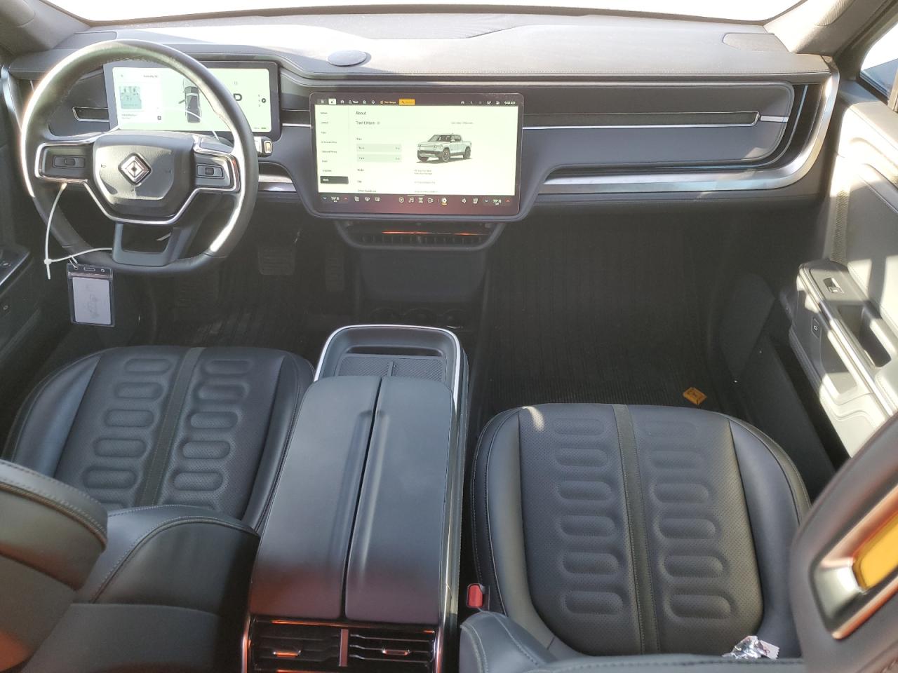 RIVIAN R1T ADVENTURE