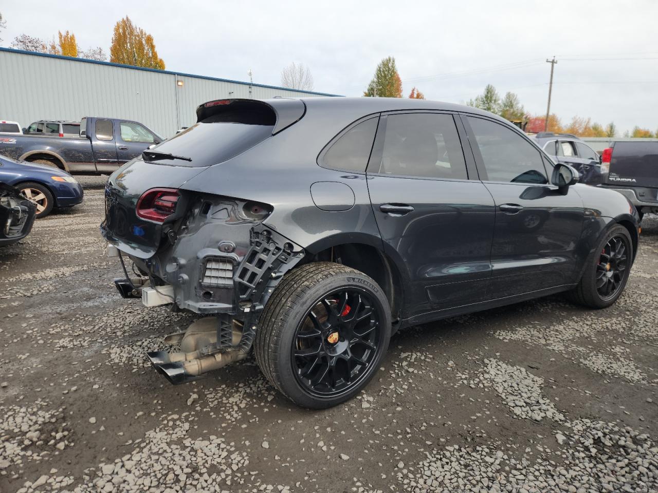 PORSCHE MACAN GTS