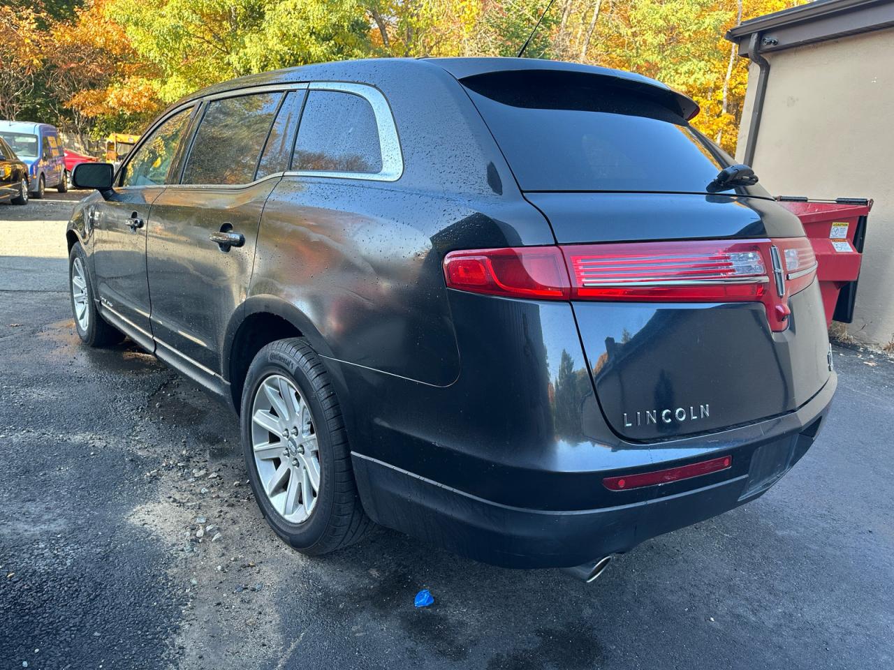 LINCOLN MKT