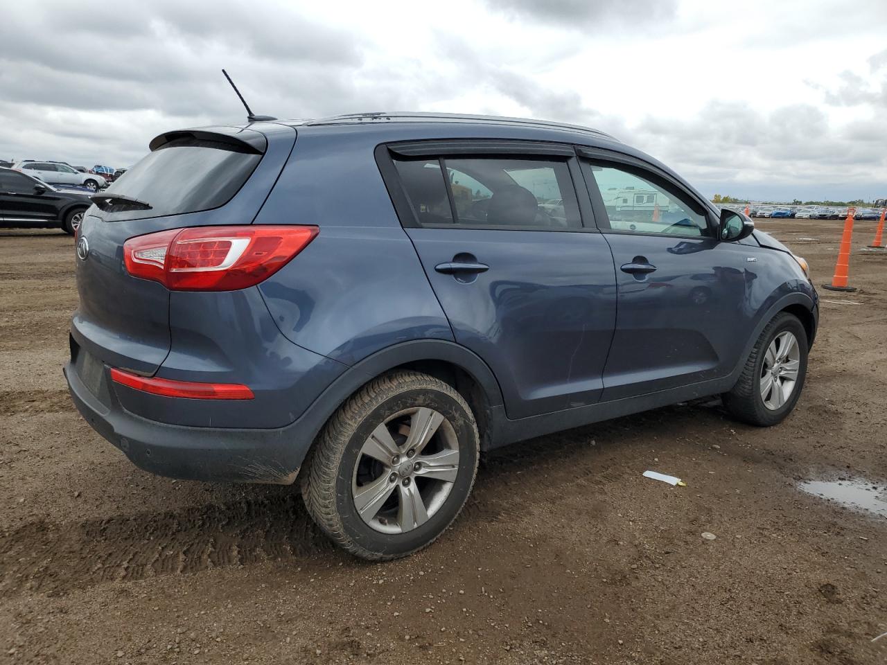 KIA SPORTAGE LX